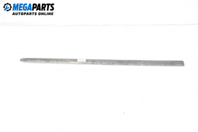 Външни лайсни за Volkswagen Golf V Hatchback (10.2003 - 02.2009), хечбек, позиция: дясна