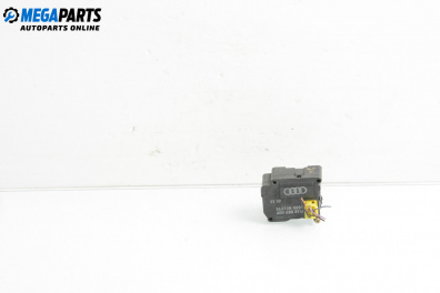 Моторче клапа парно за Audi A8 Sedan 4D (03.1994 - 12.2002) 4.2 quattro, 299 к.с., № 0637005001