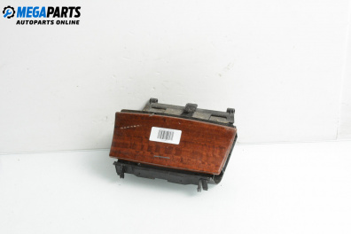 Пепелник за Mercedes-Benz C-Class Sedan (W203) (05.2000 - 08.2007)