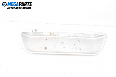 Стойка заден номер за Mercedes-Benz C-Class Sedan (W203) (05.2000 - 08.2007), седан