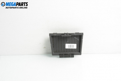 Пластмасов капак за Suzuki Liana Hatchback (07.2001 - 12.2007), 4+1 вр., хечбек