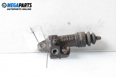 Долна помпа за съединител за Suzuki Liana Hatchback (07.2001 - 12.2007)