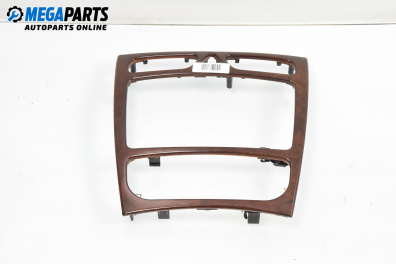 Централна конзола за Mercedes-Benz C-Class Sedan (W203) (05.2000 - 08.2007)