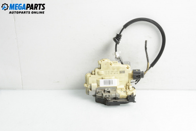 Брава на врата за Volkswagen Passat V Variant B6 (08.2005 - 11.2011), позиция: предна, дясна, № 3C1837016A