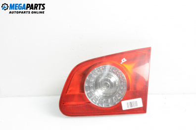 Вътрешен стоп за Volkswagen Passat V Variant B6 (08.2005 - 11.2011), комби, позиция: дясна