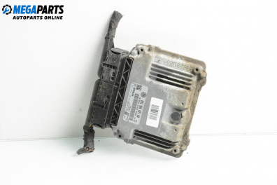 Компютър двигател за Volkswagen Passat V Variant B6 (08.2005 - 11.2011) 1.9 TDI, 105 к.с., № 03G 906 021 RQ