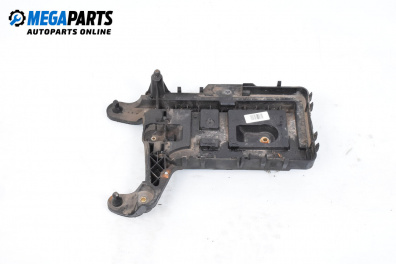 Стойка акумулатор за Volkswagen Passat V Variant B6 (08.2005 - 11.2011), 4+1 вр., комби