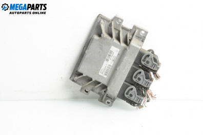Компютър двигател за Renault Megane III Hatchback (11.2008 - 12.2015) 2.0 CVT (BZ0G, BZ1P), 140 к.с., № 2371002298