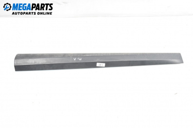 Праг за Renault Megane III Hatchback (11.2008 - 12.2015), 4+1 вр., хечбек, позиция: лява