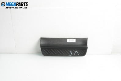 Интериорна кора за Mazda 3 Hatchback I (10.2003 - 12.2009), 4+1 вр., хечбек