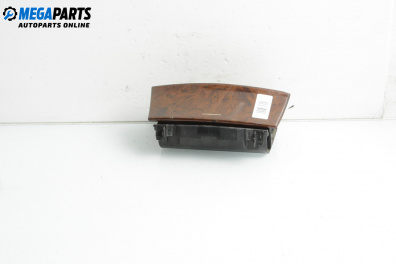 Пепелник за Mercedes-Benz C-Class Estate (S203) (03.2001 - 08.2007)