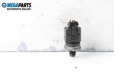 Датчик за налягане на горивото за Mercedes-Benz C-Class Estate (S203) (03.2001 - 08.2007)