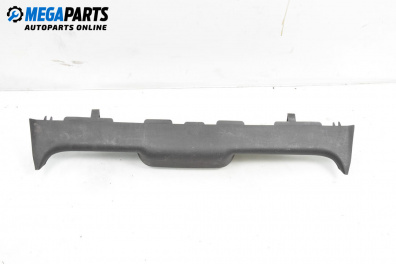 Пластмасова кора за Peugeot 407 Station Wagon (05.2004 - 12.2011), 4+1 вр., комби