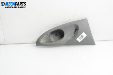 Интериорна пластмаса за Ford Focus I Hatchback (10.1998 - 12.2007), 4+1 вр., хечбек, позиция: дясна