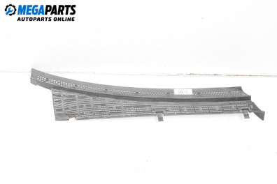 Кора под чистачки за Mercedes-Benz C-Class Sedan (W202) (03.1993 - 05.2000), 4+1 вр., седан