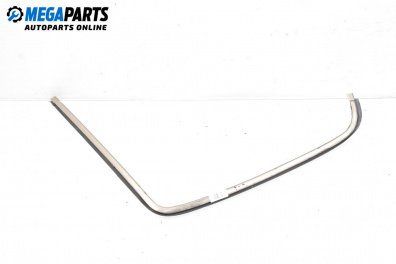 Външни лайсни за Mercedes-Benz C-Class Sedan (W202) (03.1993 - 05.2000), седан, позиция: лява