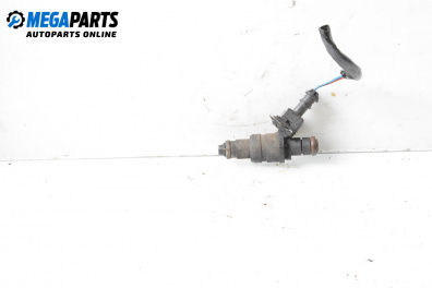 Дюза бензин за Mercedes-Benz C-Class Sedan (W202) (03.1993 - 05.2000) C 230 Kompressor (202.024), 193 к.с.