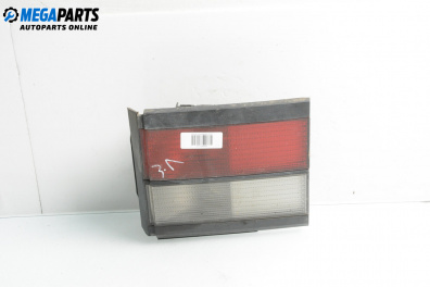 Вътрешен стоп за Volkswagen Passat II Variant B3, B4 (02.1988 - 06.1997), комби, позиция: лява