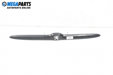 Лайсна заден капак за Peugeot 206 Hatchback (08.1998 - 12.2012), хечбек, позиция: задна