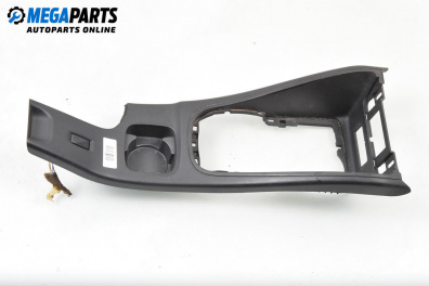 Централна конзола за Renault Megane III Hatchback (11.2008 - 12.2015)