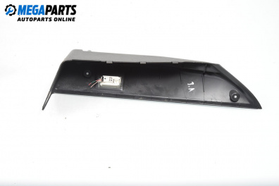 Интериорна пластмаса за Renault Megane III Hatchback (11.2008 - 12.2015), 4+1 вр., хечбек, позиция: задна