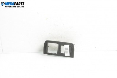 Интериорна пластмаса за Renault Megane III Hatchback (11.2008 - 12.2015), 4+1 вр., хечбек, позиция: предна