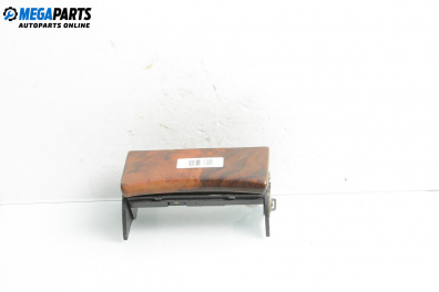 Пепелник за Volkswagen Passat III Variant B5 (05.1997 - 12.2001)