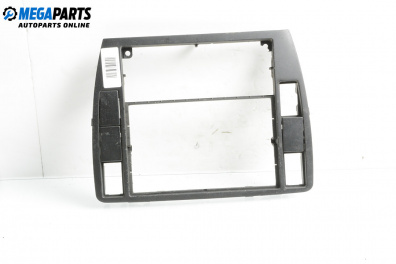 Централна конзола за Volkswagen Passat IV Variant B5.5 (09.2000 - 08.2005)