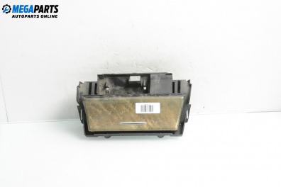 Пепелник за Jaguar S-Type Sedan (01.1999 - 11.2009)