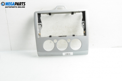 Централна конзола за Ford Focus II Estate (07.2004 - 09.2012)