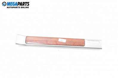 Интериорна лайсна за Volkswagen Touareg SUV I (10.2002 - 01.2013), 4+1 вр., джип