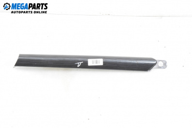 Интериорна лайсна за Opel Astra H GTC (03.2005 - 10.2010), 2+1 вр., хечбек