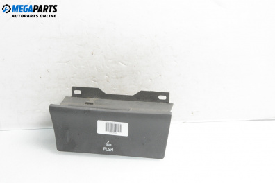 Пепелник за Volvo S40 I Sedan (07.1995 - 06.2004)