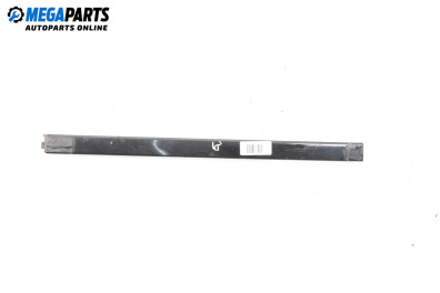 Външни лайсни за Mercedes-Benz C-Class Estate (S204) (08.2007 - 08.2014), комби, позиция: дясна