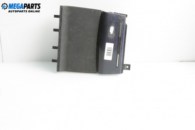 Пепелник за Audi A3 Hatchback II (05.2003 - 08.2012)