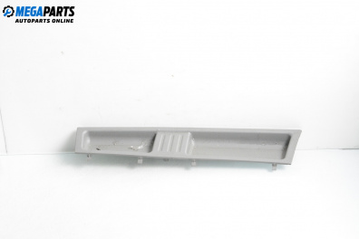 Интериорна пластмаса за Mazda 2 Hatchback I (02.2003 - 06.2007), 4+1 вр., хечбек, позиция: дясна