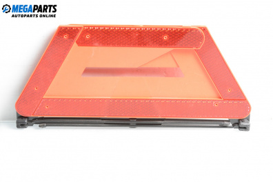 Триъгълник за Audi A4 Sedan B6 (11.2000 - 12.2004)