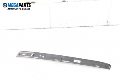 Лайсна (облицовка) на праг  за Audi A4 Sedan B6 (11.2000 - 12.2004), 4+1 вр., седан, позиция: предна, лява