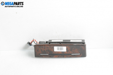 Пепелник за Audi A8 Sedan 4E (10.2002 - 07.2010)