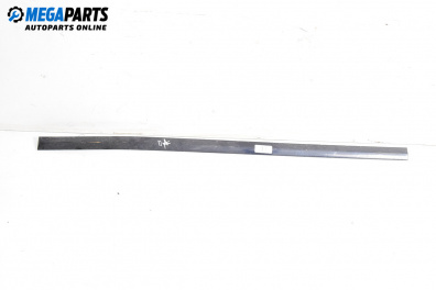 Външни лайсни за Opel Vectra C Sedan (04.2002 - 01.2009), седан, позиция: дясна