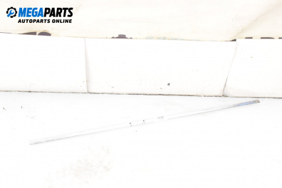 Външни лайсни за Volkswagen Passat IV Sedan B5.5 (10.2000 - 12.2005), комби, позиция: задна