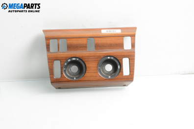 Централна конзола за Mercedes-Benz 124 Sedan (12.1984 - 06.1993)