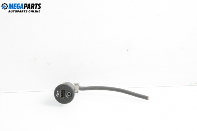 USB куплунг за Nissan Qashqai I SUV (12.2006 - 04.2014) 2.0, 141 к.с.