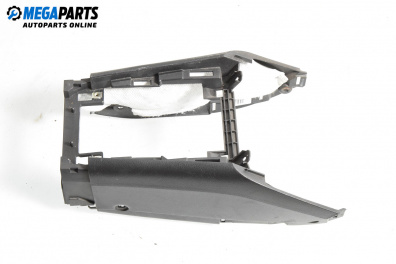 Централна конзола за Nissan Primera Sedan III (01.2002 - 06.2007)