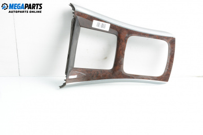 Централна конзола за Mercedes-Benz B-Class Hatchback I (03.2005 - 11.2011)