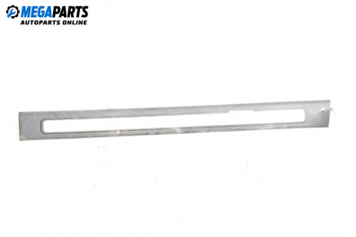 Интериорна пластмаса за Mercedes-Benz B-Class Hatchback I (03.2005 - 11.2011), 4+1 вр., хечбек, позиция: предна