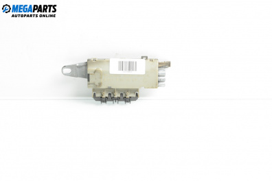 Усилвател антена за Mercedes-Benz E-Class Estate (S211) (03.2003 - 07.2009)