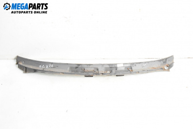 Кора под чистачки за Volvo V40 Estate (07.1995 - 06.2004), 4+1 вр., комби