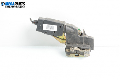 Брава на врата за Volvo V40 Estate (07.1995 - 06.2004), позиция: предна, лява