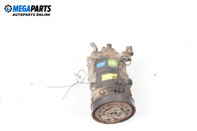 Компресор климатик за Volvo V40 Estate (07.1995 - 06.2004) 2.0, 140 к.с., № 8708581